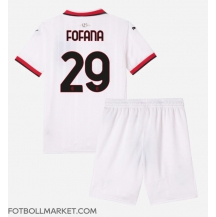 AC Milan Youssouf Fofana #29 Replika Bortatröja Barn 2024-25 Kortärmad (+ byxor)