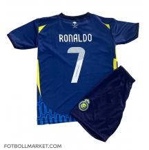 Al-Nassr Cristiano Ronaldo #7 Replika Bortatröja Barn 2024-25 Kortärmad (+ byxor)