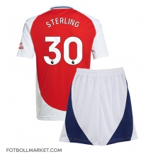 Arsenal Raheem Sterling #30 Replika Hemmatröja Barn 2024-25 Kortärmad (+ byxor)