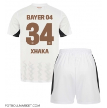 Bayer Leverkusen Granit Xhaka #34 Replika Bortatröja Barn 2024-25 Kortärmad (+ byxor)