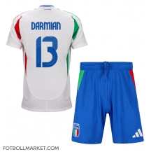 Italien Matteo Darmian #13 Replika Bortatröja Barn EM 2024 Kortärmad (+ byxor)