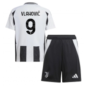 Juventus Dusan Vlahovic #9 Replika Hemmatröja Barn 2024-25 Kortärmad (+ byxor)