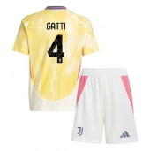 Juventus Federico Gatti #4 Replika Bortatröja Barn 2024-25 Kortärmad (+ byxor)