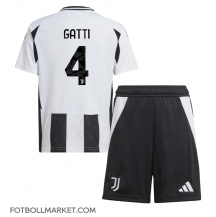 Juventus Federico Gatti #4 Replika Hemmatröja Barn 2024-25 Kortärmad (+ byxor)