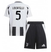 Juventus Manuel Locatelli #5 Replika Hemmatröja Barn 2024-25 Kortärmad (+ byxor)