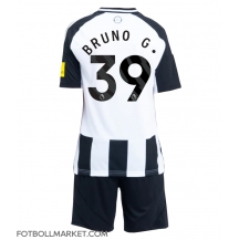 Newcastle United Bruno Guimaraes #39 Replika Hemmatröja Barn 2024-25 Kortärmad (+ byxor)