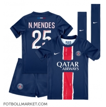 Paris Saint-Germain Nuno Mendes #25 Replika Hemmatröja Barn 2024-25 Kortärmad (+ byxor)