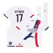 Paris Saint-Germain Vitinha #17 Replika Bortatröja Barn 2024-25 Kortärmad (+ byxor)