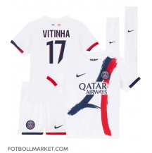 Paris Saint-Germain Vitinha #17 Replika Bortatröja Barn 2024-25 Kortärmad (+ byxor)