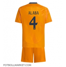 Real Madrid David Alaba #4 Replika Bortatröja Barn 2024-25 Kortärmad (+ byxor)