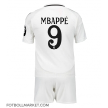 Real Madrid Kylian Mbappe #9 Replika Hemmatröja Barn 2024-25 Kortärmad (+ byxor)